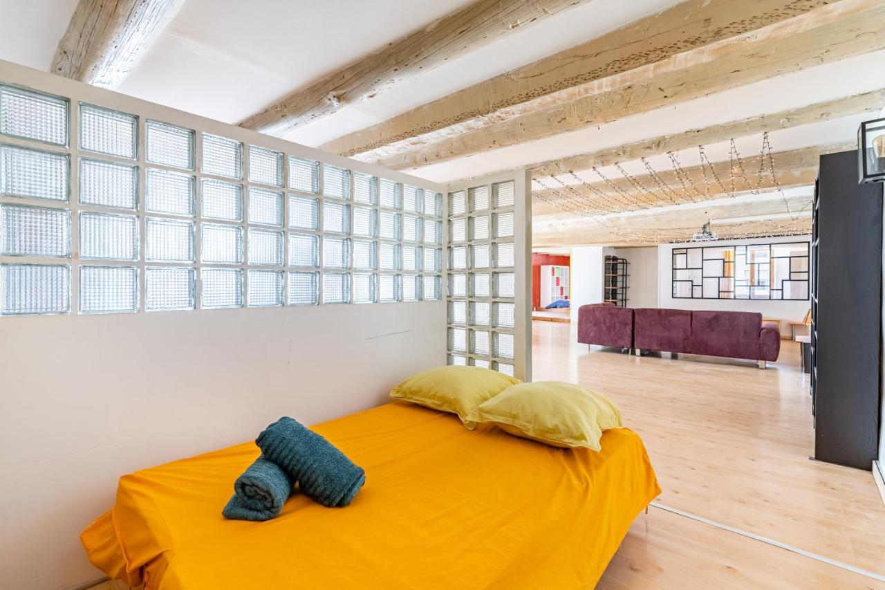 Dina Great Big Appartment - 6 Pers With Overhead Projector Marseille Exteriör bild